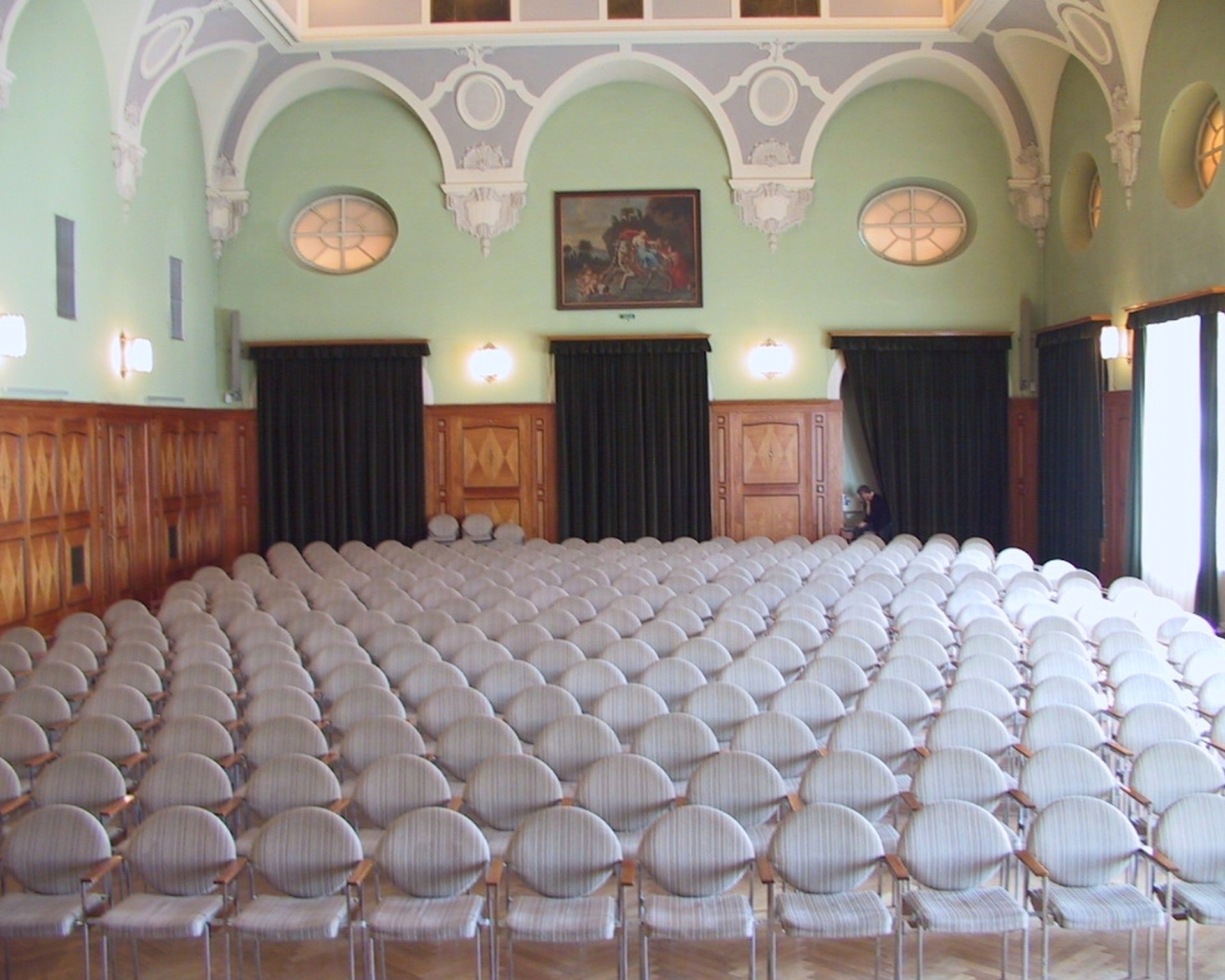 Theaterbestuhlung im Kurhaussaal Bad Steben bis 400 Personen